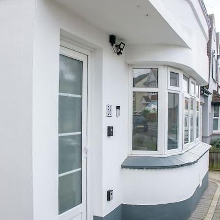 Stylish Retreat In Leigh-On-Sea Apartment Сътън он Сий Екстериор снимка