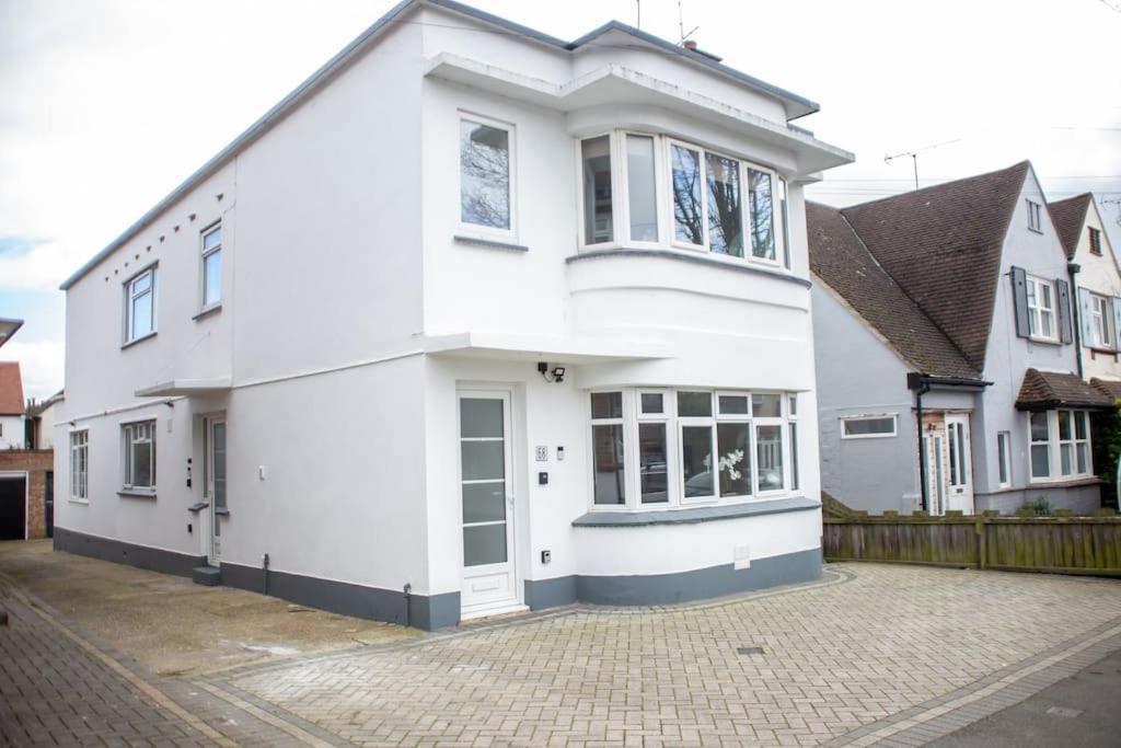 Stylish Retreat In Leigh-On-Sea Apartment Сътън он Сий Екстериор снимка